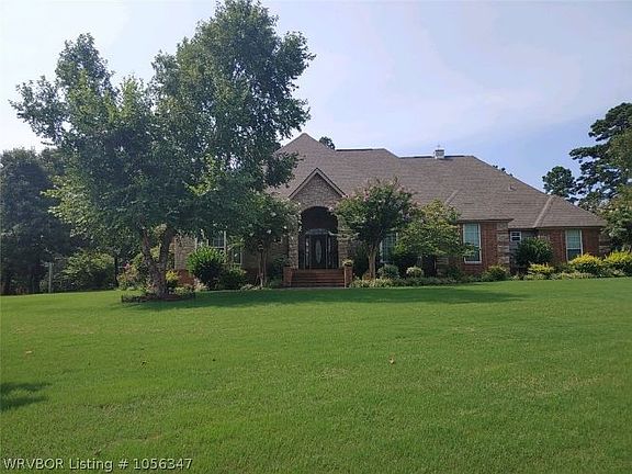 2nd image of 607 Pine Cliff Dr