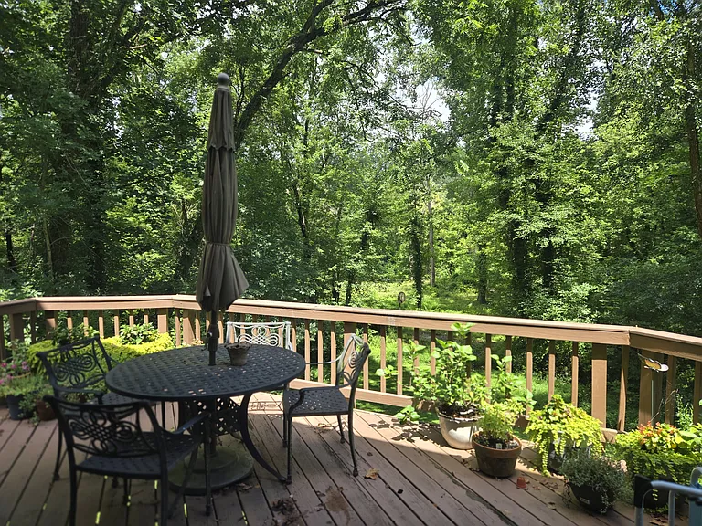 Upper Deck