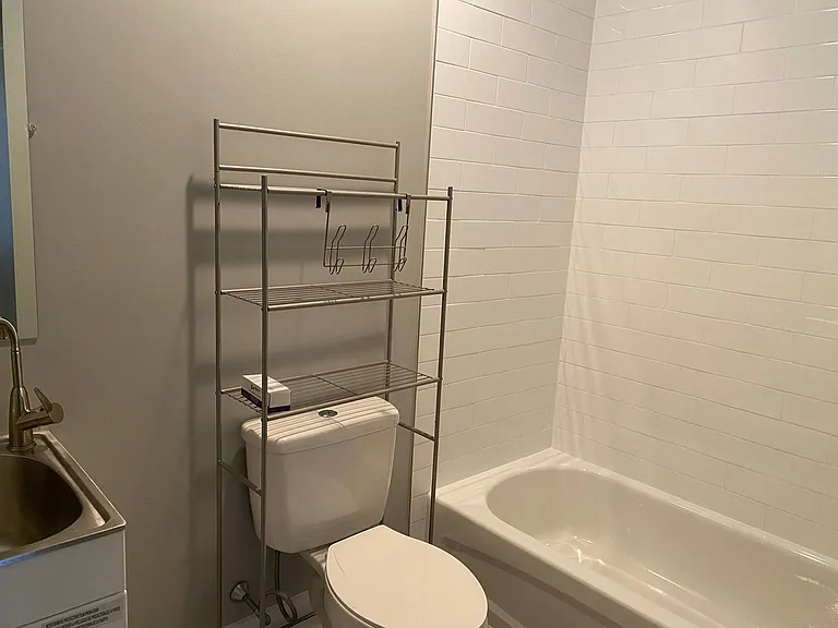 419 N Holly St — Photo 15