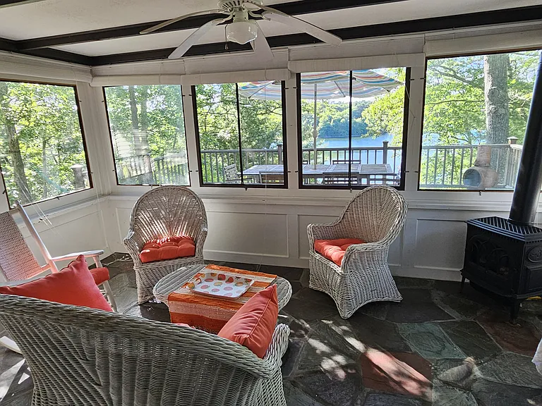 390 Hatchville Rd — Photo 4