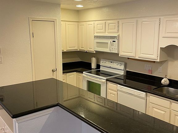 2nd image of 921 Marine Dr APT 120