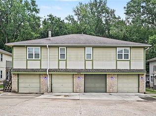 8701 NW 82nd St, Kansas City, MO 64152