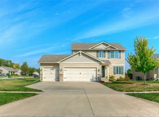 5853 Pine Ct, Johnston, IA 50131