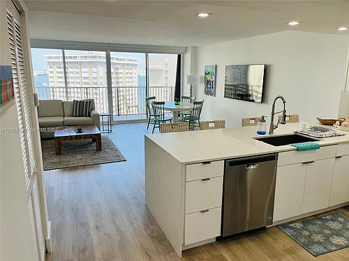 1450 Brickell Bay Dr #1414 Photo 1