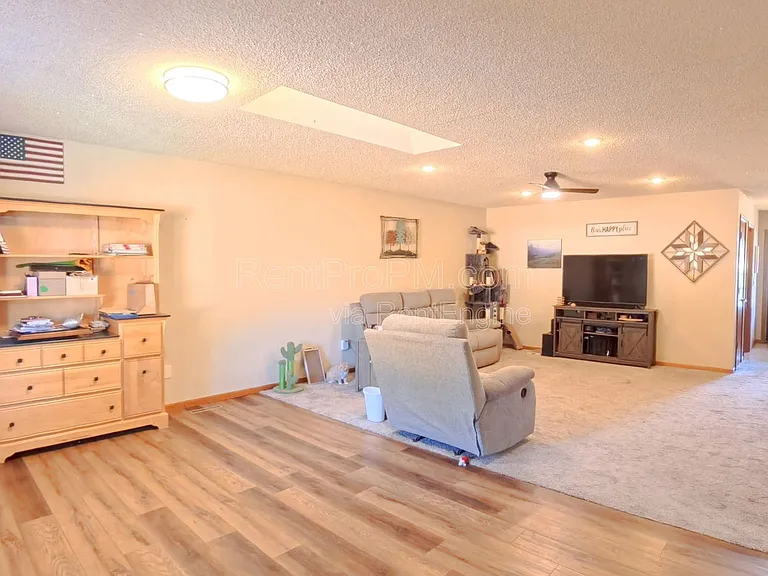 3209 White Elm Ct — Photo 5