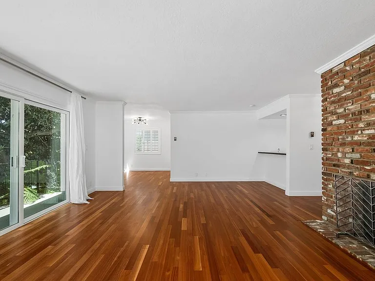404 San Vicente Blvd #201 — Photo 2