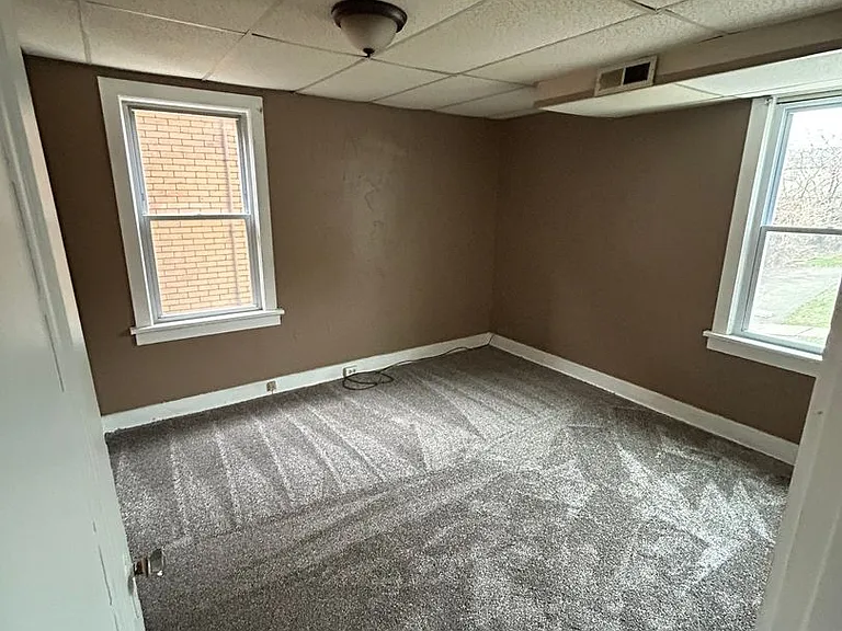 500 Mills Ave #3 — Photo 6