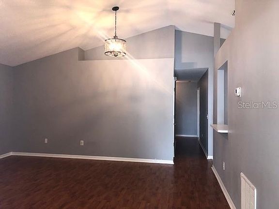 5th image of 1851 Falling Star Ln