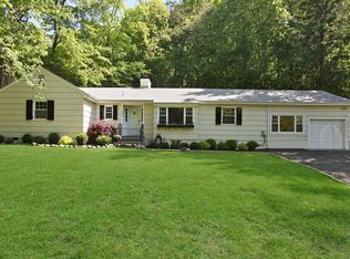 237 Sleepy Hollow Rd, Briarcliff Manor, NY 10510