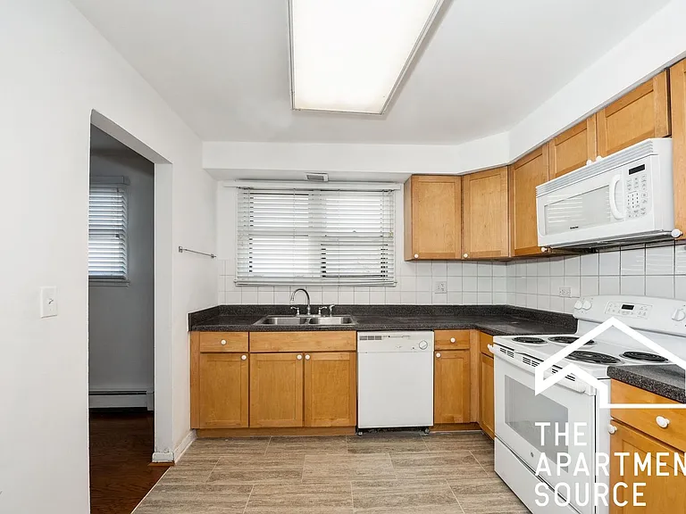 8644 Skokie Blvd #303 — Photo 1
