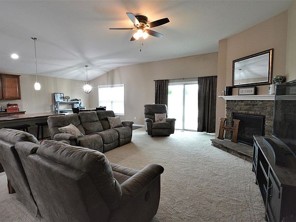 5th image of 11129 Calera Psge