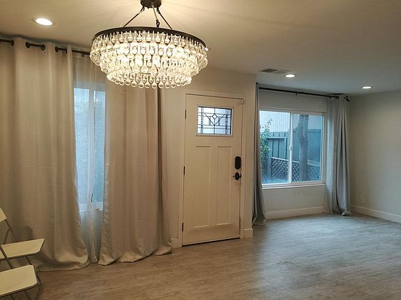 5th image of 4882 Mintwood Ct