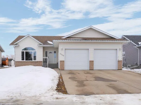 5009 W 58th St, Daysland, AB T0B 1A0