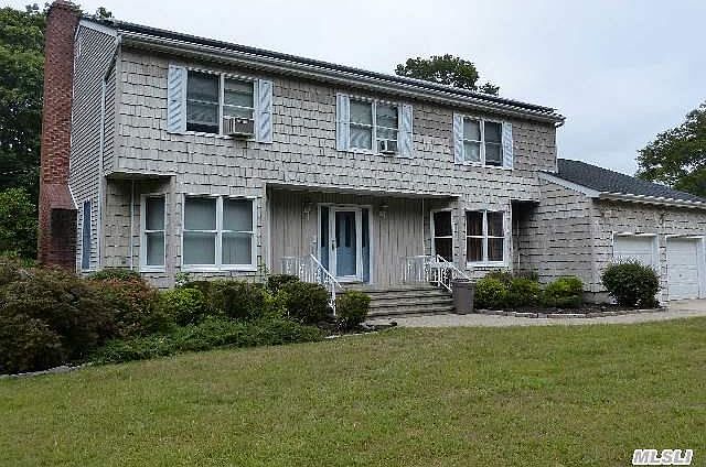 1st image of 63 Flower Hill Dr