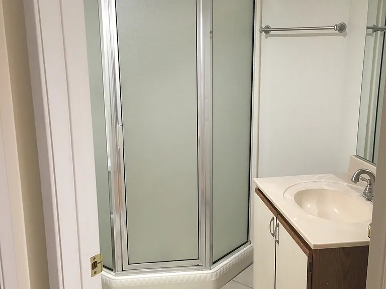 345 N Jackson St #305 — Photo 1