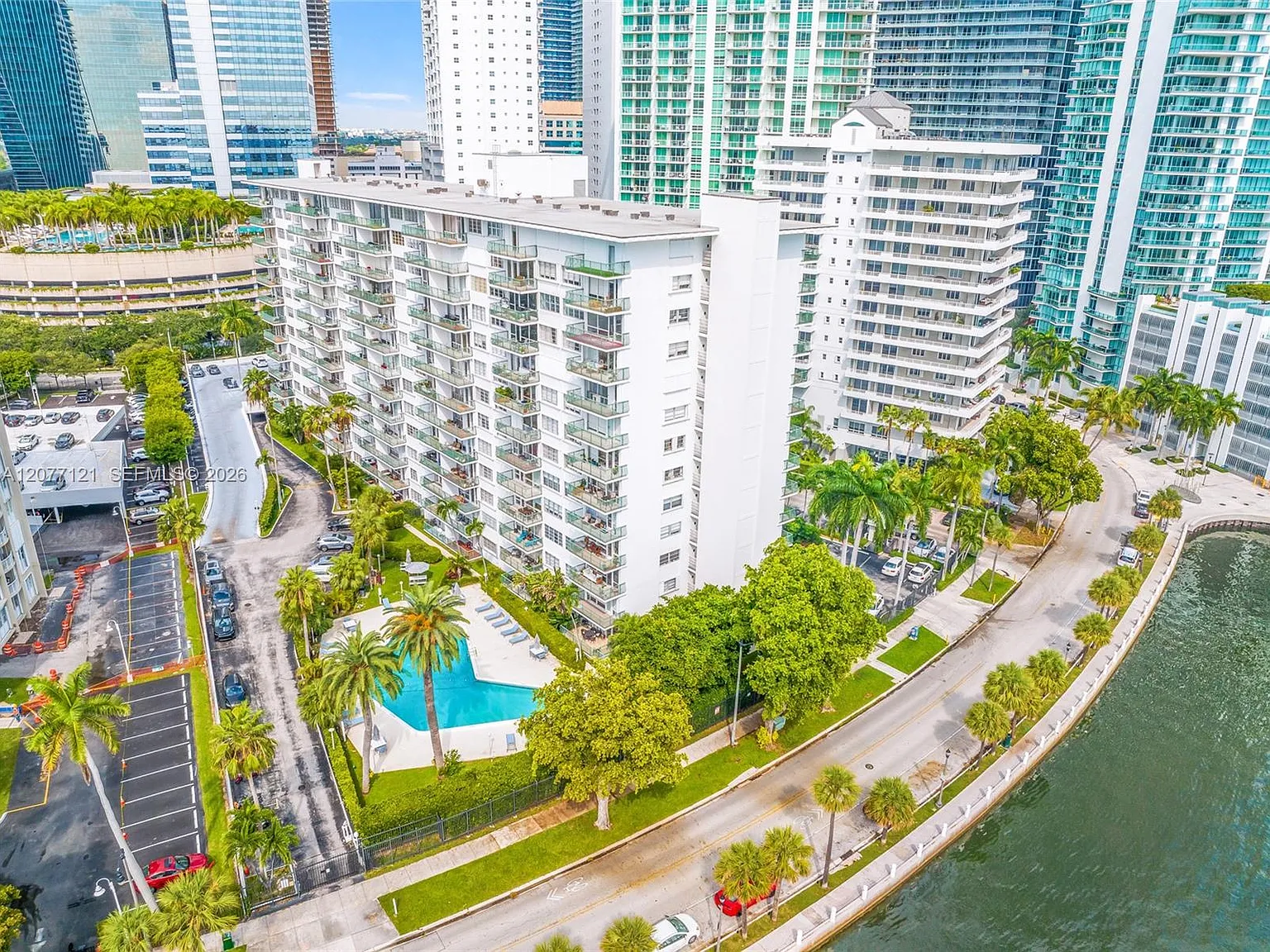 Brickell Bay Tower Condo — Photo 4