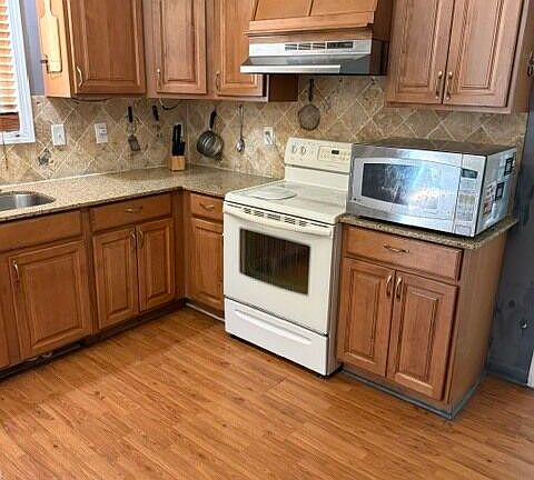 4th image of 6490 Cedar Hurst Trl