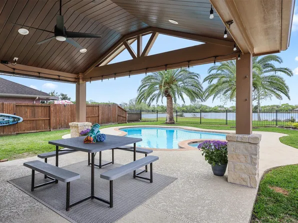 3288 Gladewater Ln, League City, TX 77573