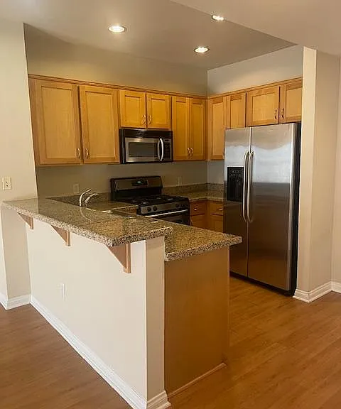 450 J St #7111 — Photo 2