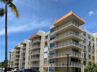 13120 SW 92nd Ave #B-414, Miami, FL 33176