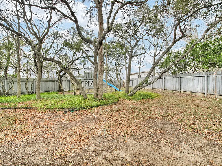 1814 Caversham Pass Ln — Photo 24