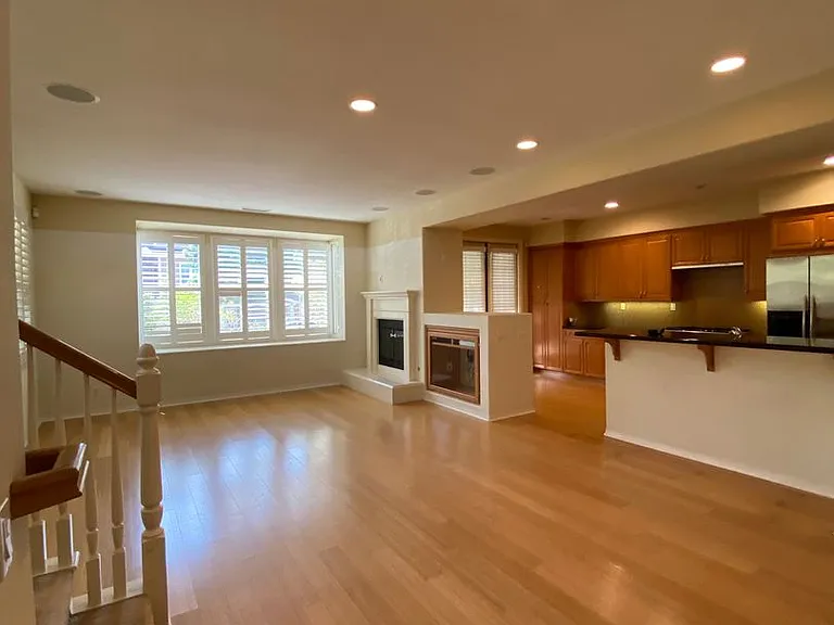 254 Flyers Ln — Photo 2