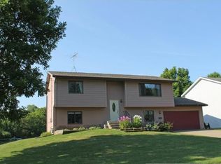 801 Park St W, Cannon Falls, MN 55009