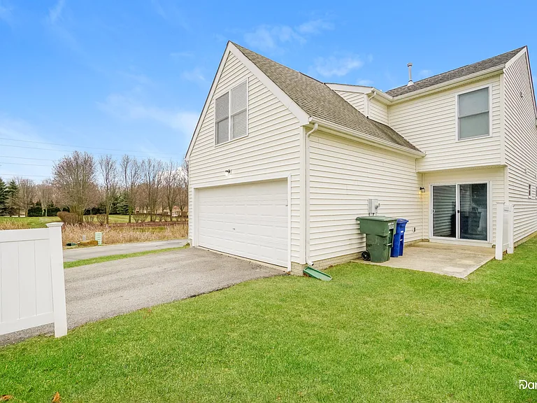 6262 Albany Way Dr — Photo 15