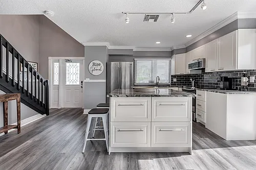 324 W Pine St #11 Photo 1