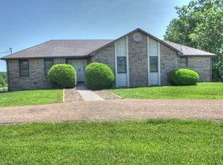4260 S 90th Rd, Bolivar, MO 65613