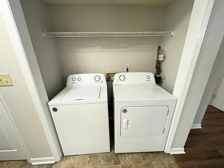 2505 W Broad St #414 — Photo 12
