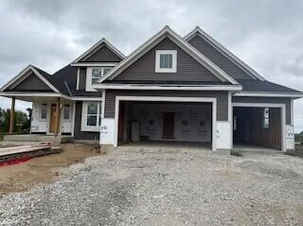 W220 N4600 Timber LOOP, Pewaukee, WI 53072