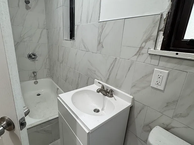 1910 Muliner Ave #1 — Photo 10