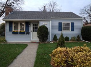 1851 North St, Bettendorf, IA 52722