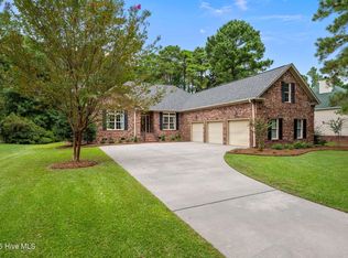 909 Sawgrass Ct, New Bern, NC 28560