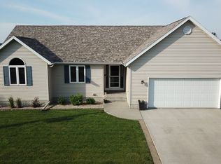 1617 Rolling Hills Dr, Fort Dodge, IA 50501