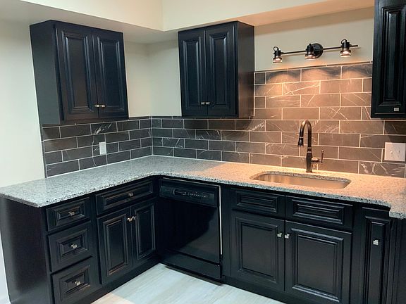 5th image of 134 Oak Knoll Cir