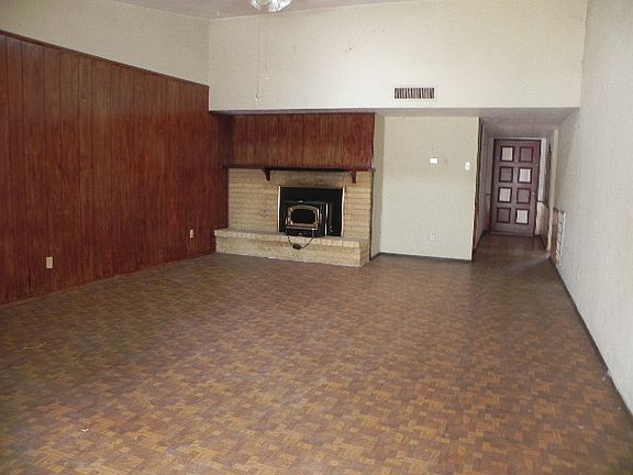 2nd image of 2809 Ashglen Dr
