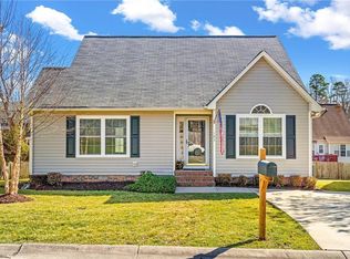 103 Hoskins Cir, Burlington, NC 27215