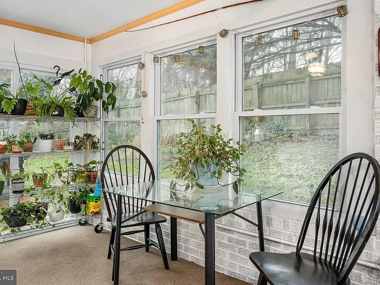1705 Sherwood Dr — Photo 18