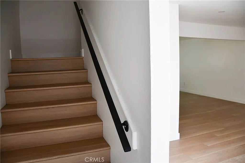 2 bed, 850 sqft, $2,795 — Photo 3
