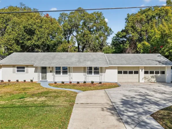 423 E 10th Ave, Mount Dora, FL 32757