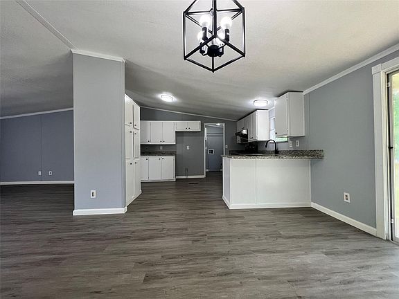 5th image of 16297 Lone Star Ranch Dr