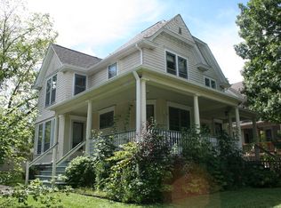 232 Griffing Ave, Woodstock, IL 60098