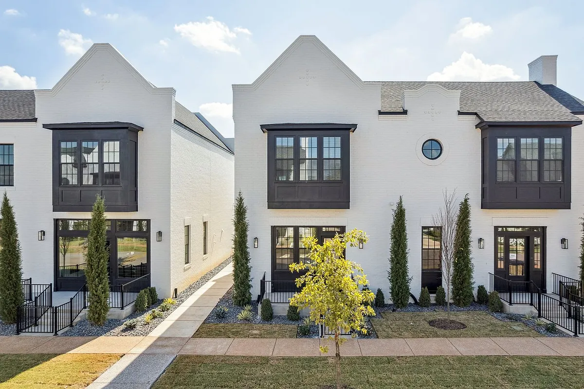 Building Photo - 18814 Selah Way