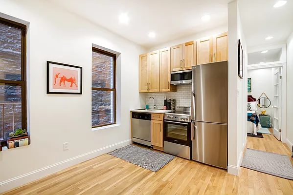 Rented by Compass | media 30