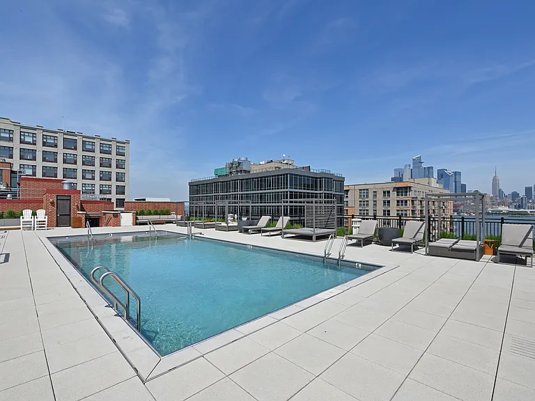 1400 Hudson St #803 — Photo 7