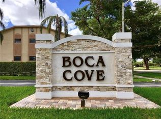 9466 Boca Cove Cir APT 305, Boca Raton, FL 33428