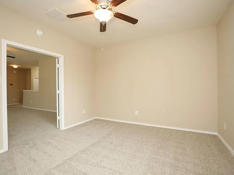 3606 Carolina Canyon Ct — Photo 8