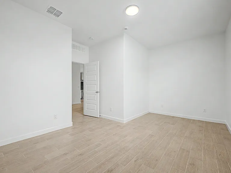 2058 S 241st Ave — Photo 25